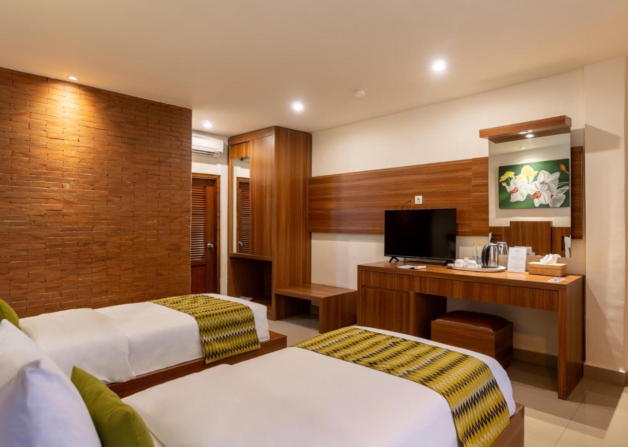 Wina Holiday Villa Кута Екстериор снимка