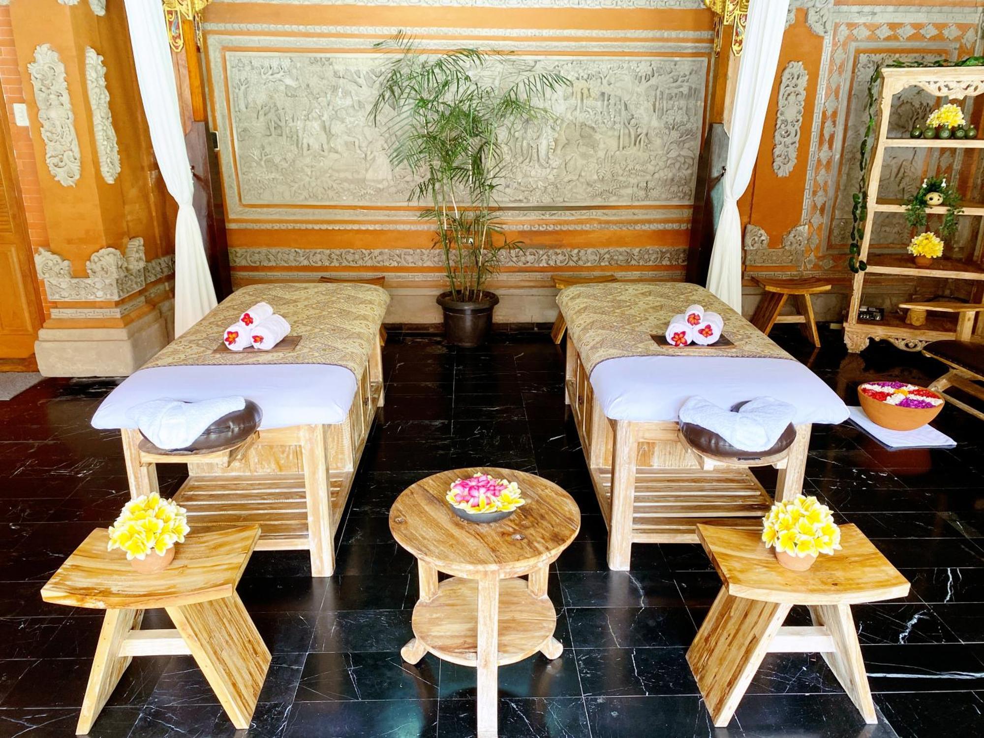 Wina Holiday Villa Кута Екстериор снимка