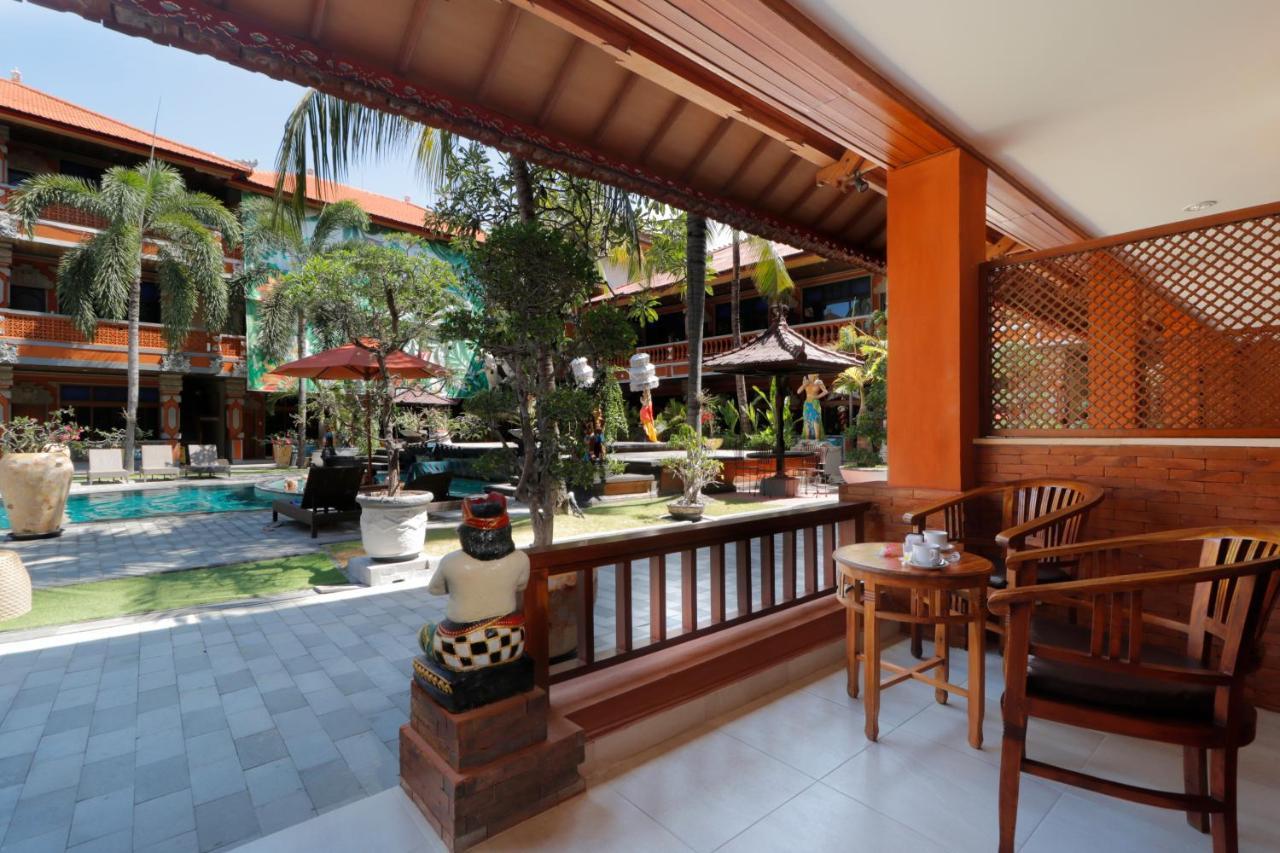 Wina Holiday Villa Кута Екстериор снимка